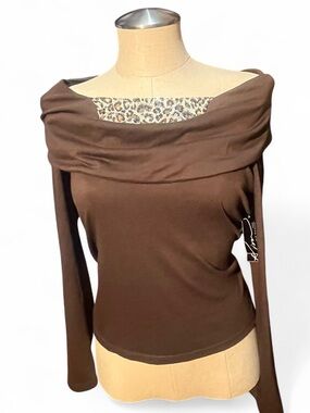 NWT brown Kim Rogers glitter leopard print off the shoulder long sleeve top